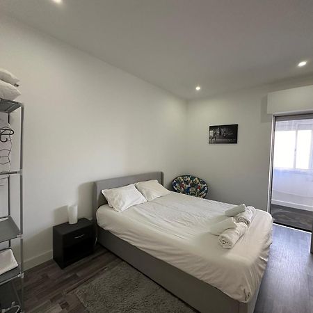 Sea View Apartment & 4 Minutes Walk To The Beach Paco de Arcos Bagian luar foto